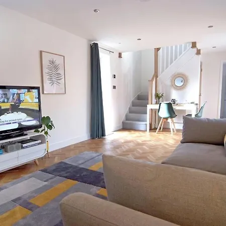 Prázdninový dům Beautiful Barn Conversion With Easy Access To York Selby