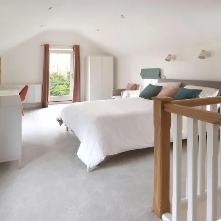 Beautiful Barn Conversion With Easy Access To York Holiday home *