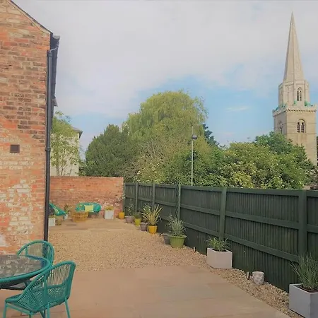 Beautiful Barn Conversion With Easy Access To York Holiday home Selby